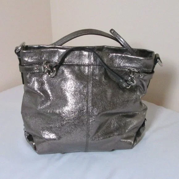 Coach Metallic Silver Hobo Purse No. L117B-F17166 Pre-owned Excellent Co… - Picture 1 of 16